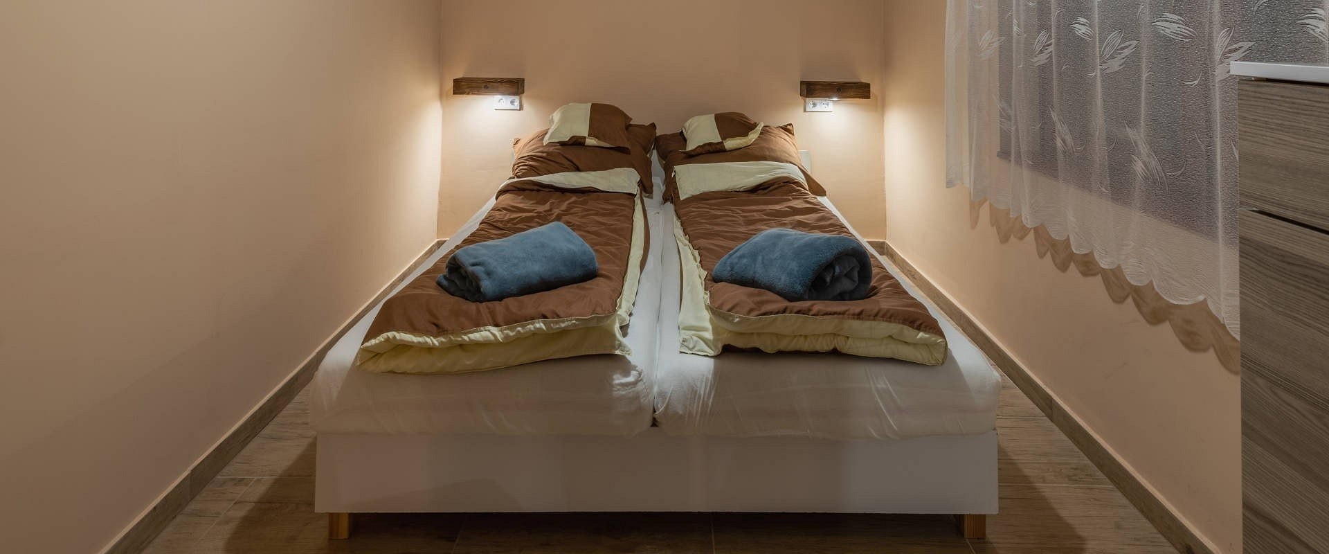 Spacious 3-bedroom guesthouse with large shared areas